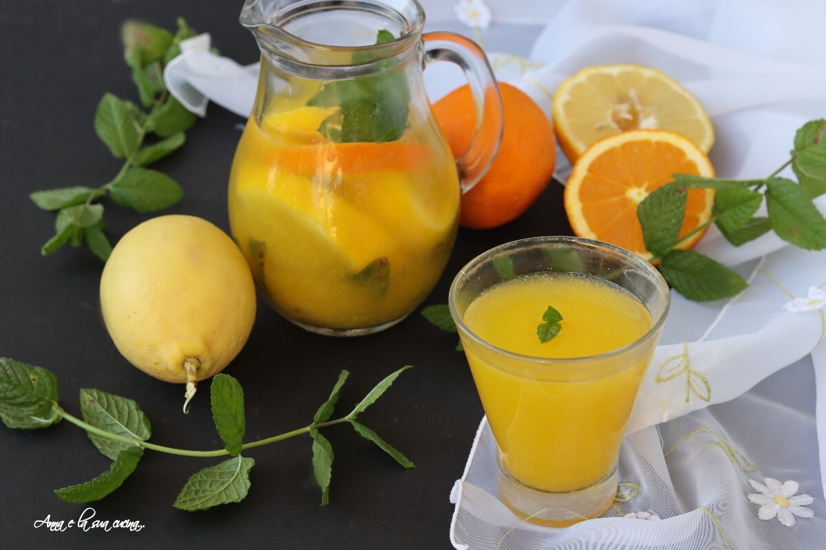 Alkoholfreier Aperitif mit Zitrusfrüchten und Minze