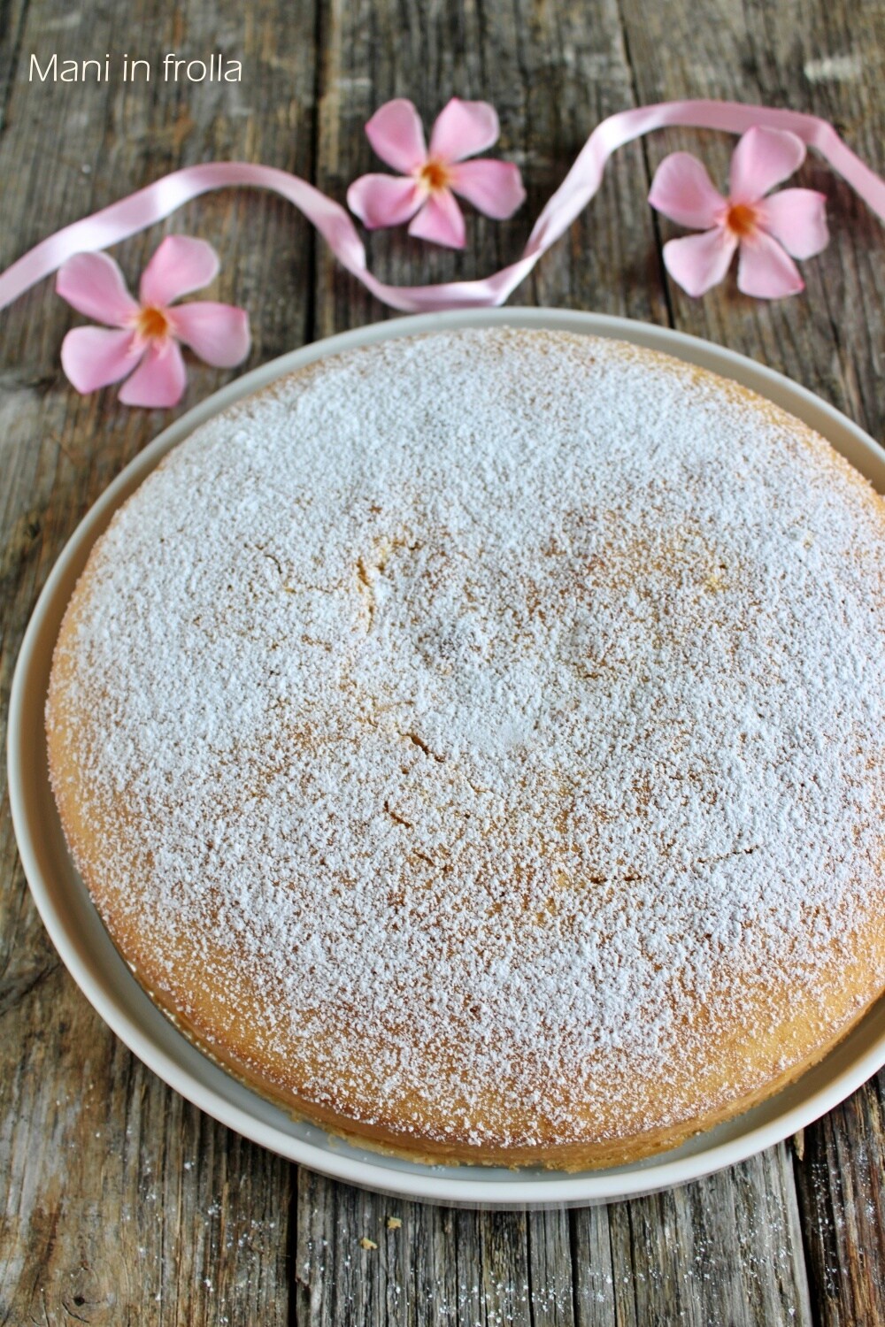 Biskuitrolle mit Schokoladencreme