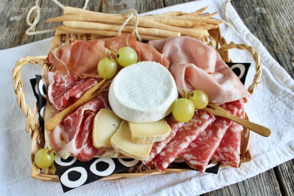 Gemischte Platte mit Aufschnitt und Käse