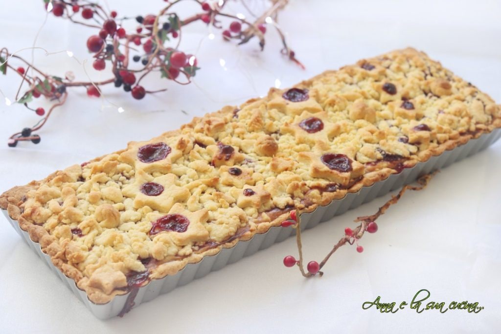 Weihnachtlicher Streuselkuchen mit Granatapfel und Joghurt