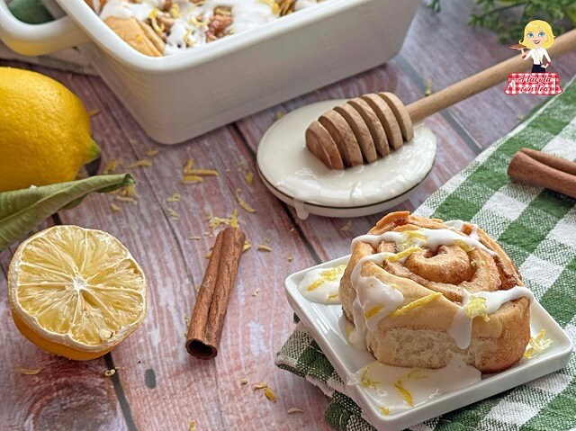 WEICHE UND DUFTENDE ZIMTSCHNECKEN