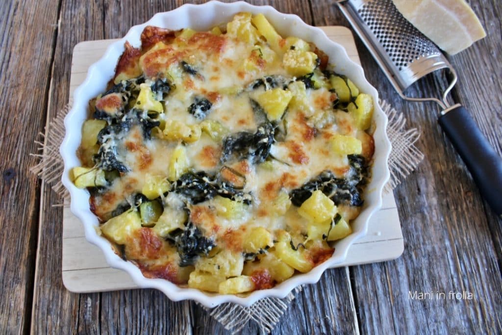 Kartoffeln und Spinat im Ofen gratiniert