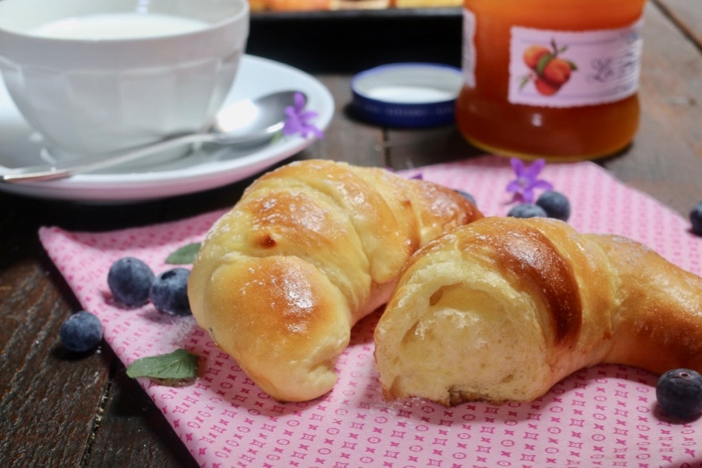 sehr weiche Panbrioche-Hörnchen