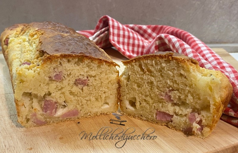 Herzhafter Plumcake mit Schinken und Mozzarella