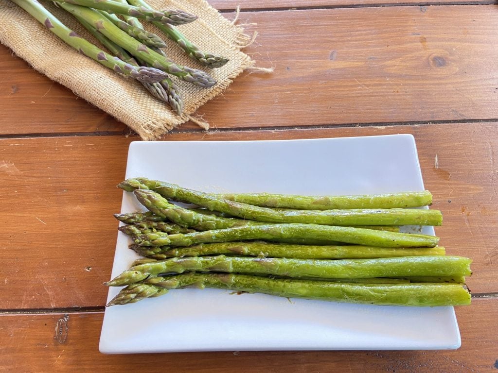 Spargel in der Pfanne