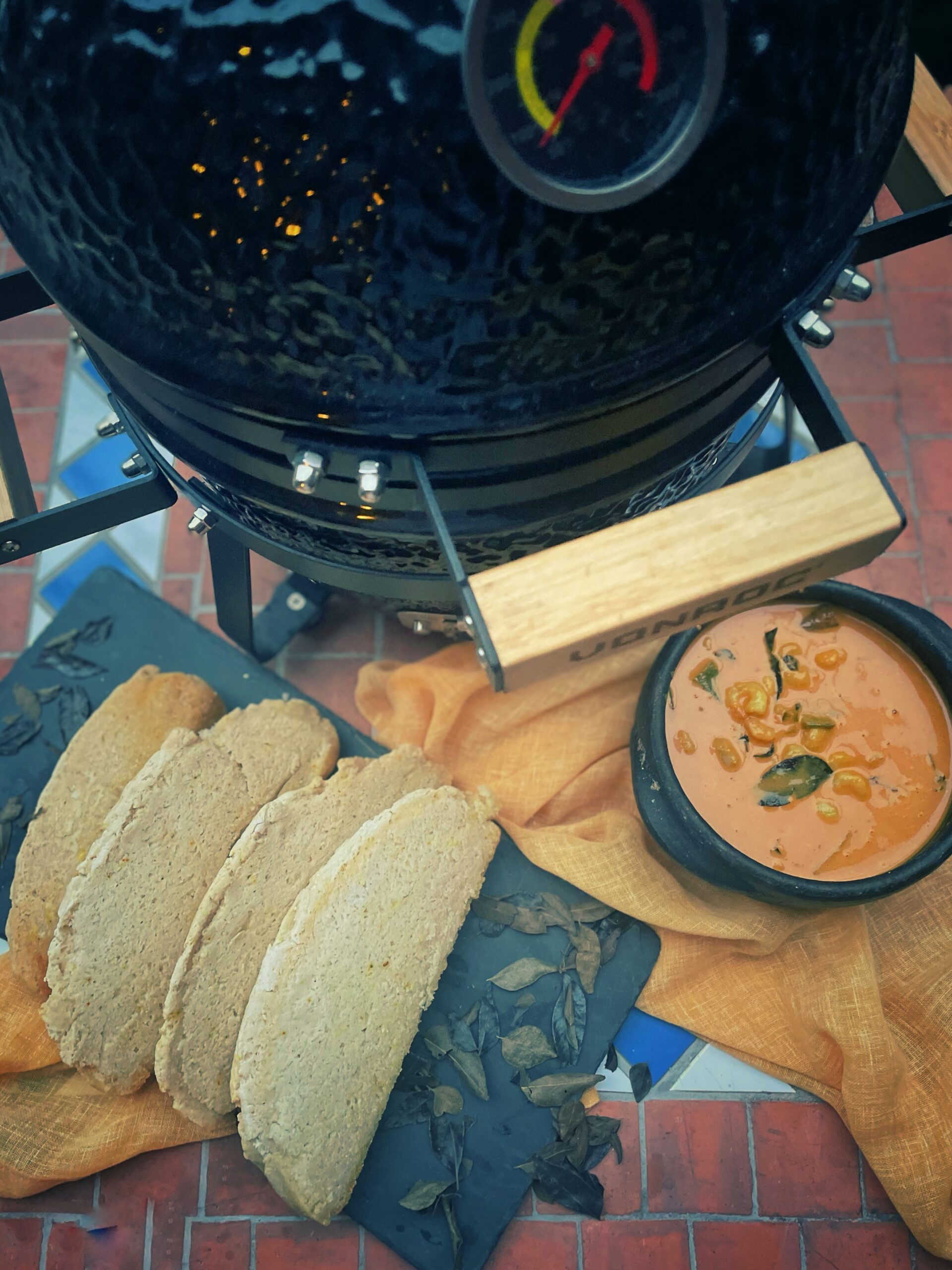 Glutenfreies Sri Lanka Roast Paan im Kamado