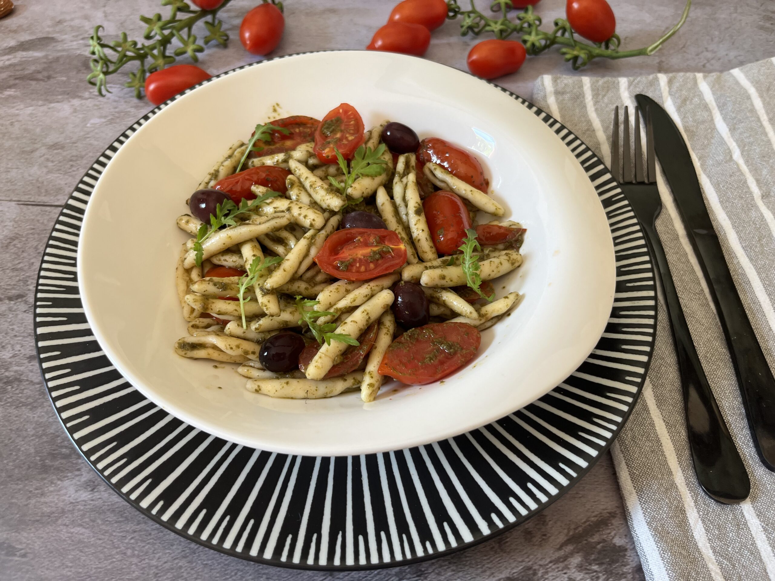 Cavatelli mit Rucola-Mandel-Pesto