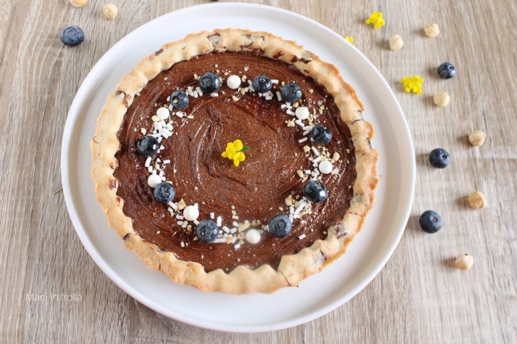Schokoladenstückchen-Torte mit Nutella-Füllung
