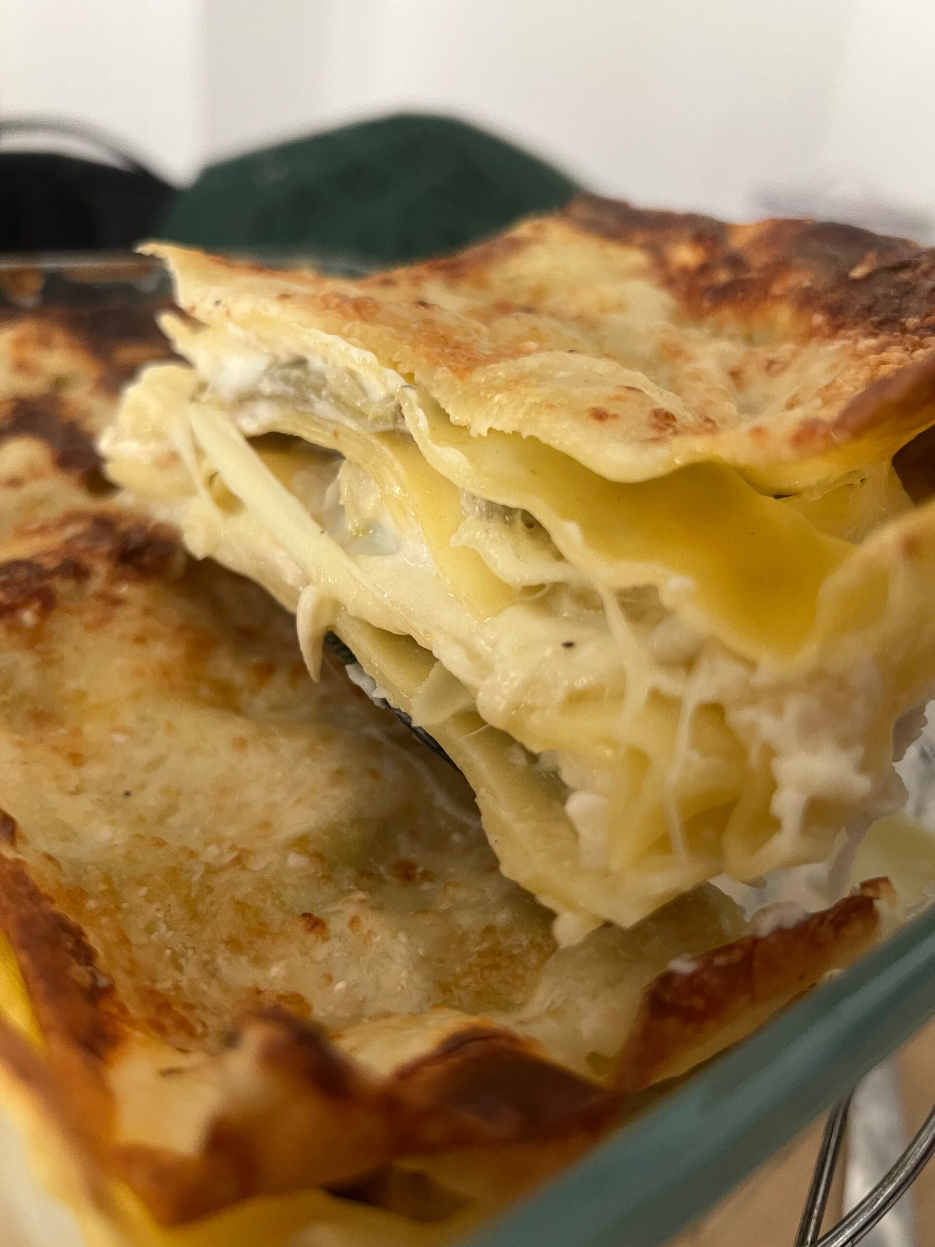 Weiße Lasagne mit Artischocken