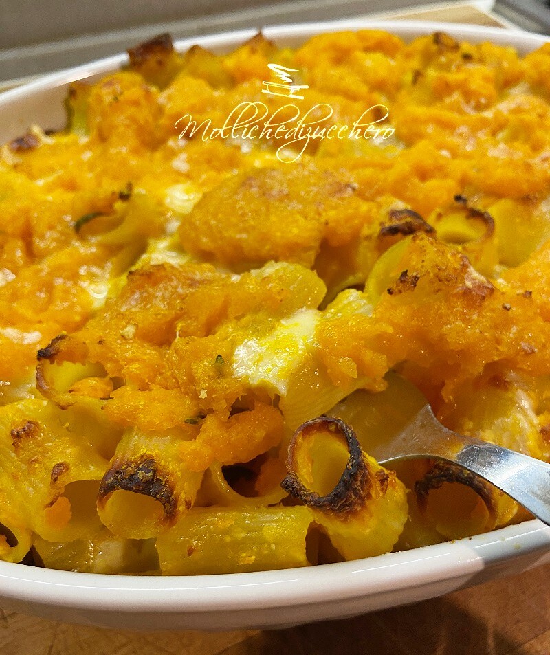 Nudeln mit Kürbis aus dem Ofen
