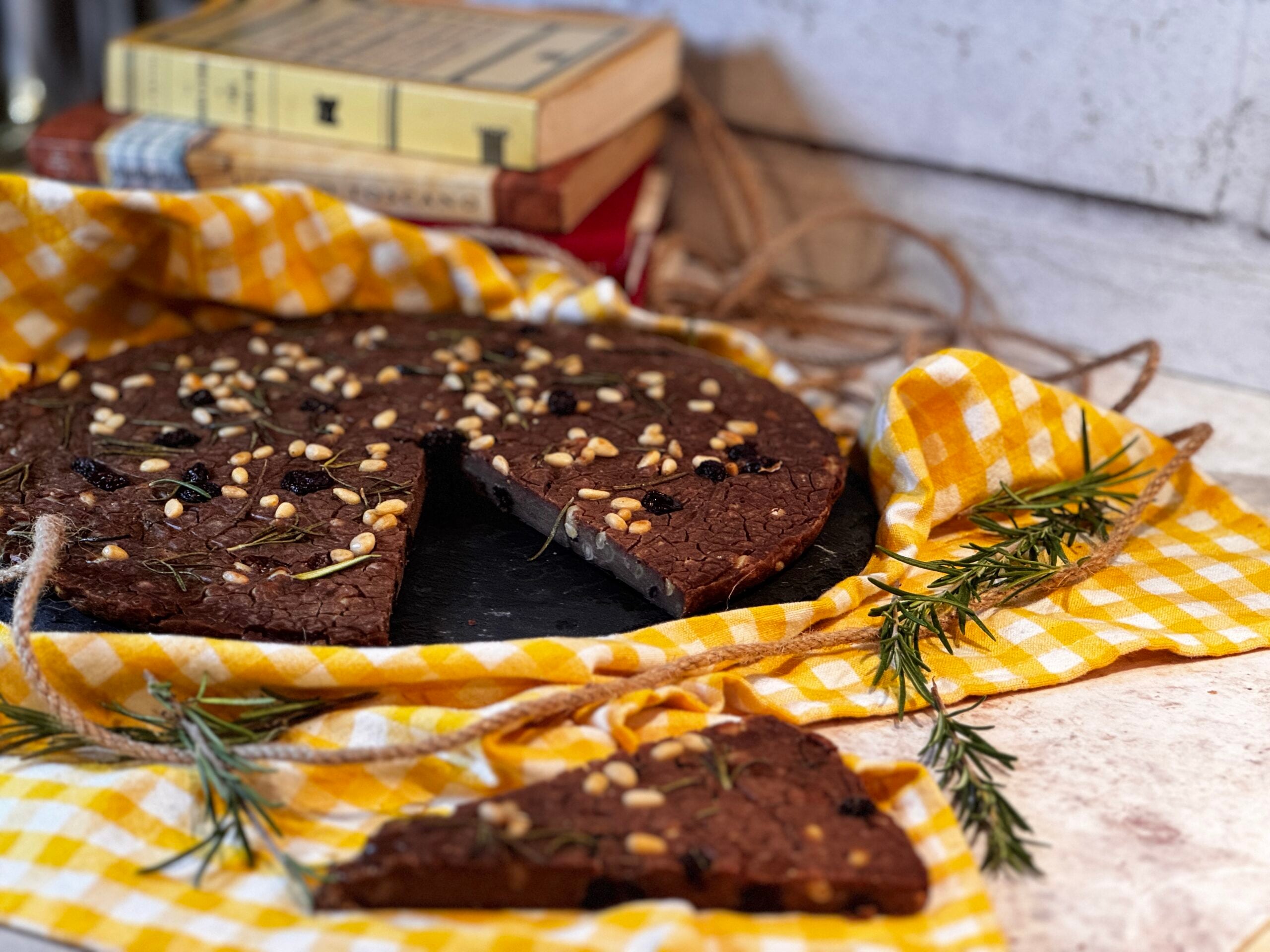 Traditioneller toskanischer Castagnaccio