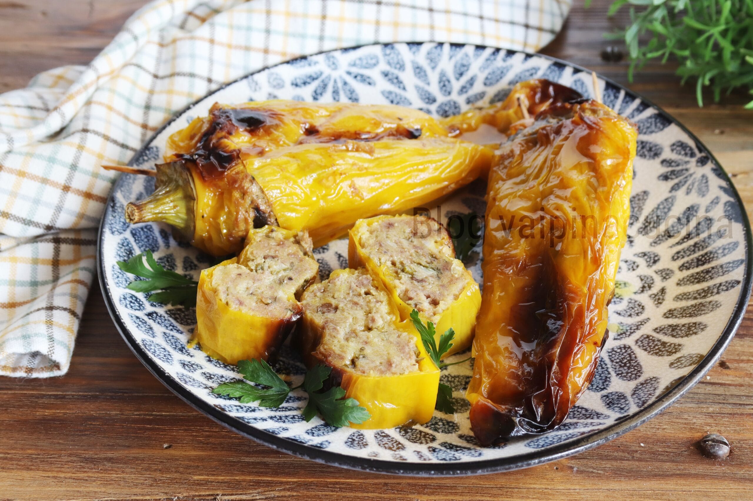 Gefüllte Ochsenhornpaprika