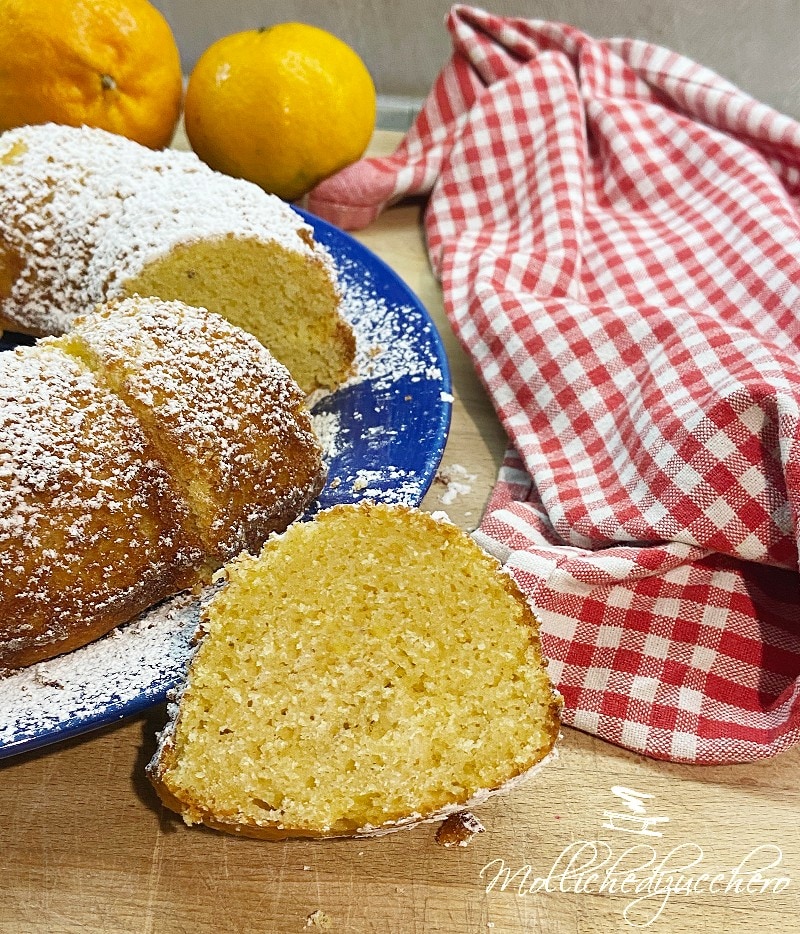 weicher Orangen-Gugelhupf