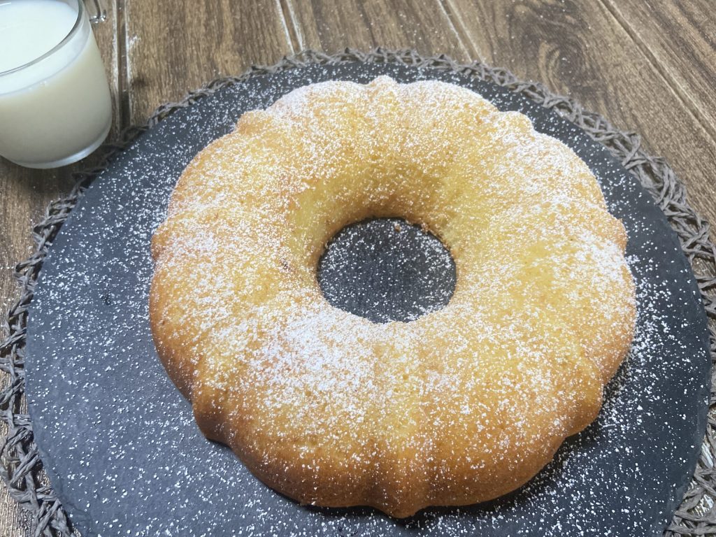 Joghurt-Gugelhupf