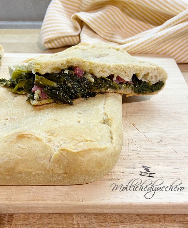 focaccia mit friarielli