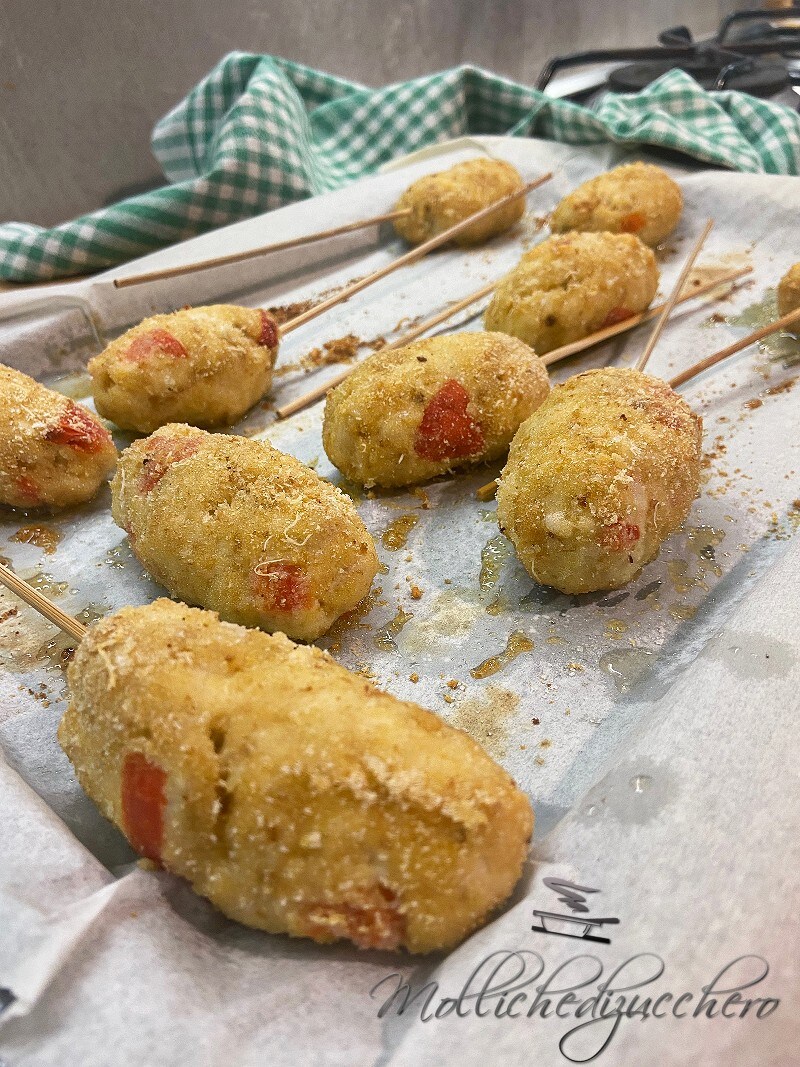Hähnchen-Kroketten mit Kirschtomaten