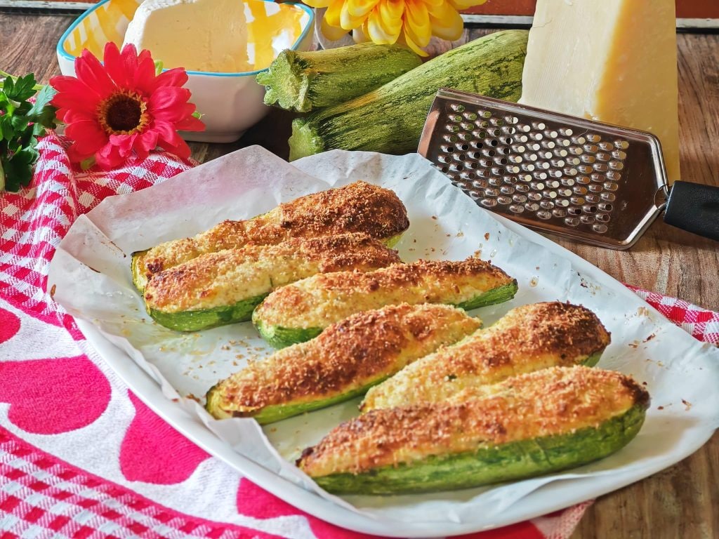 Gefüllte Zucchini in der Heißluftfritteuse