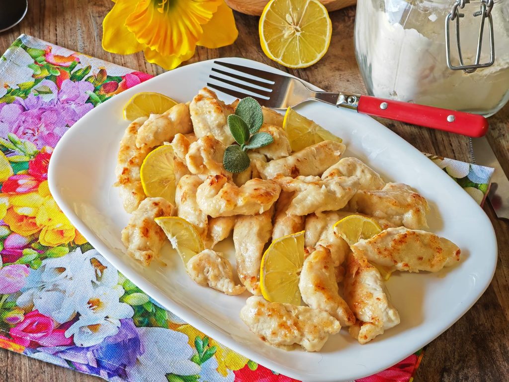 Zitronenhähnchenstücke