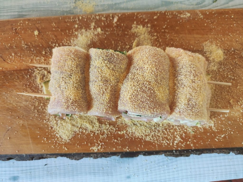 Spieße mit Putenröllchen