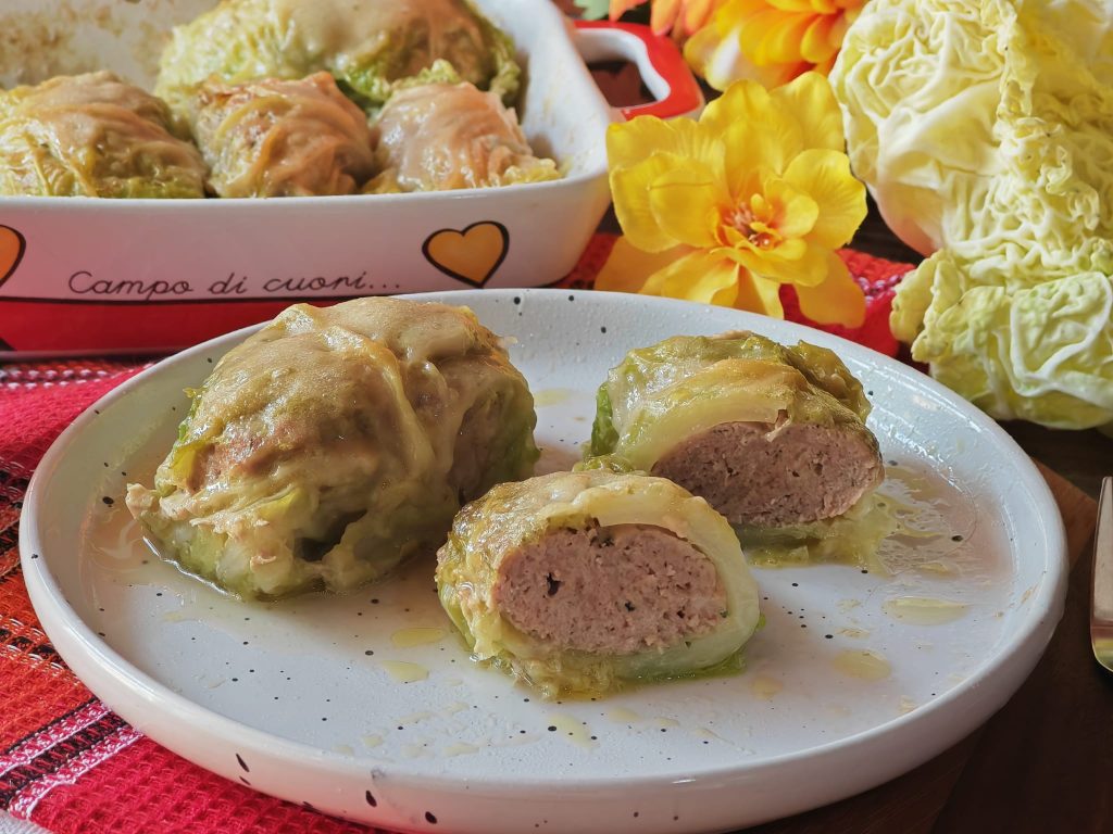 Gefüllte Wirsingrouladen