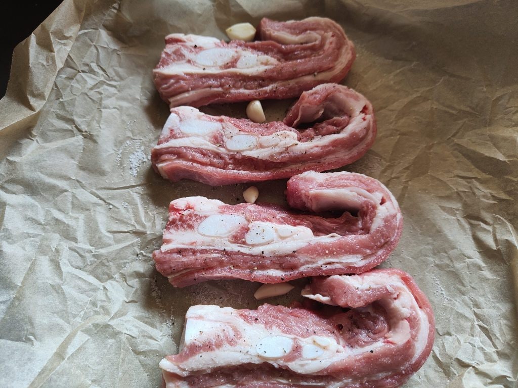 Kalbsrippchen mit Kartoffeln