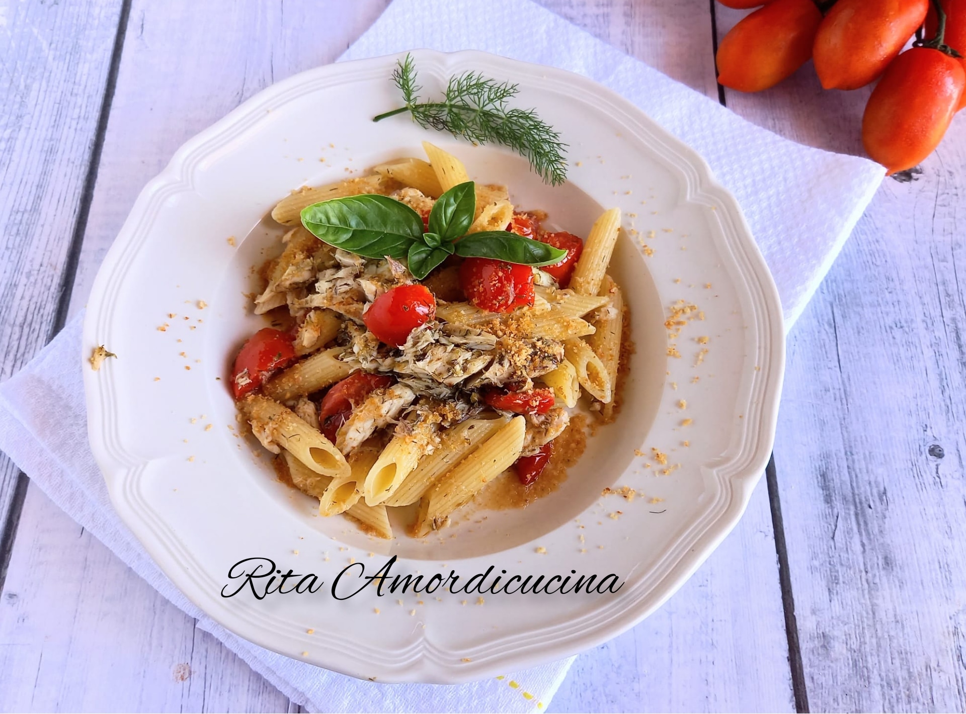 Pasta mit Blaufisch und Kirschtomaten