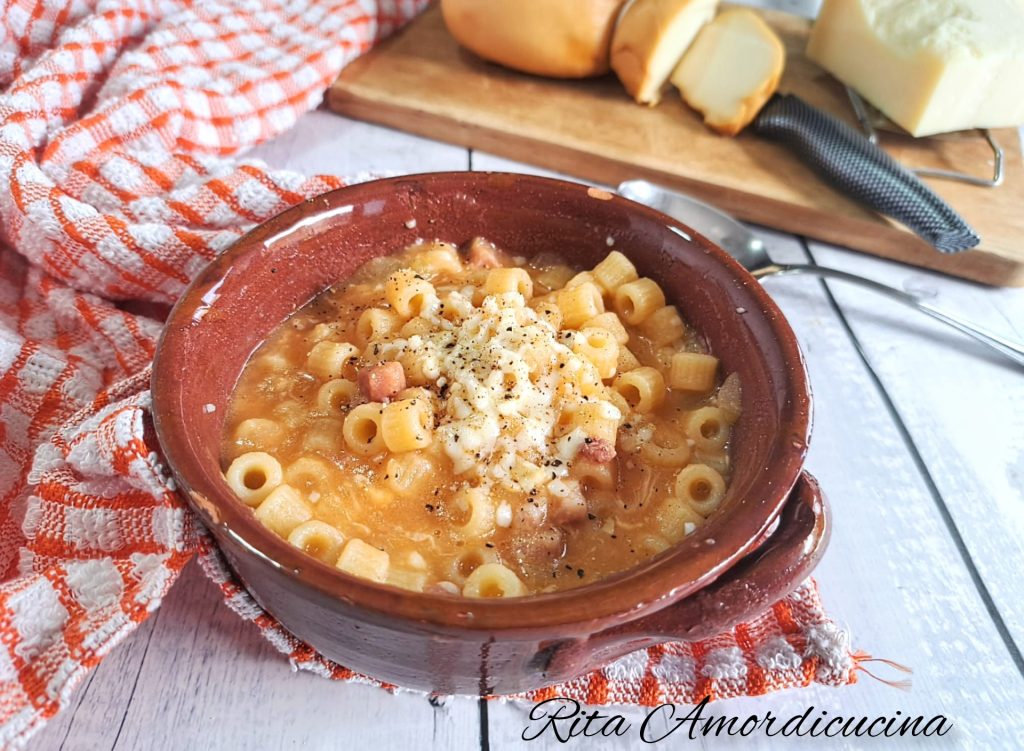 Pasta Kartoffeln Provola und Speck