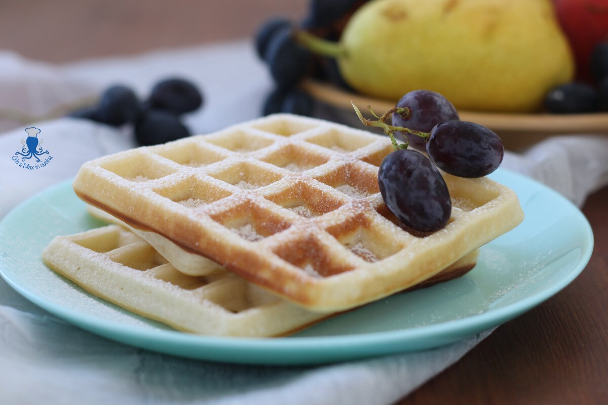 Klassische Waffeln, einfaches und schnelles Grundrezept.
