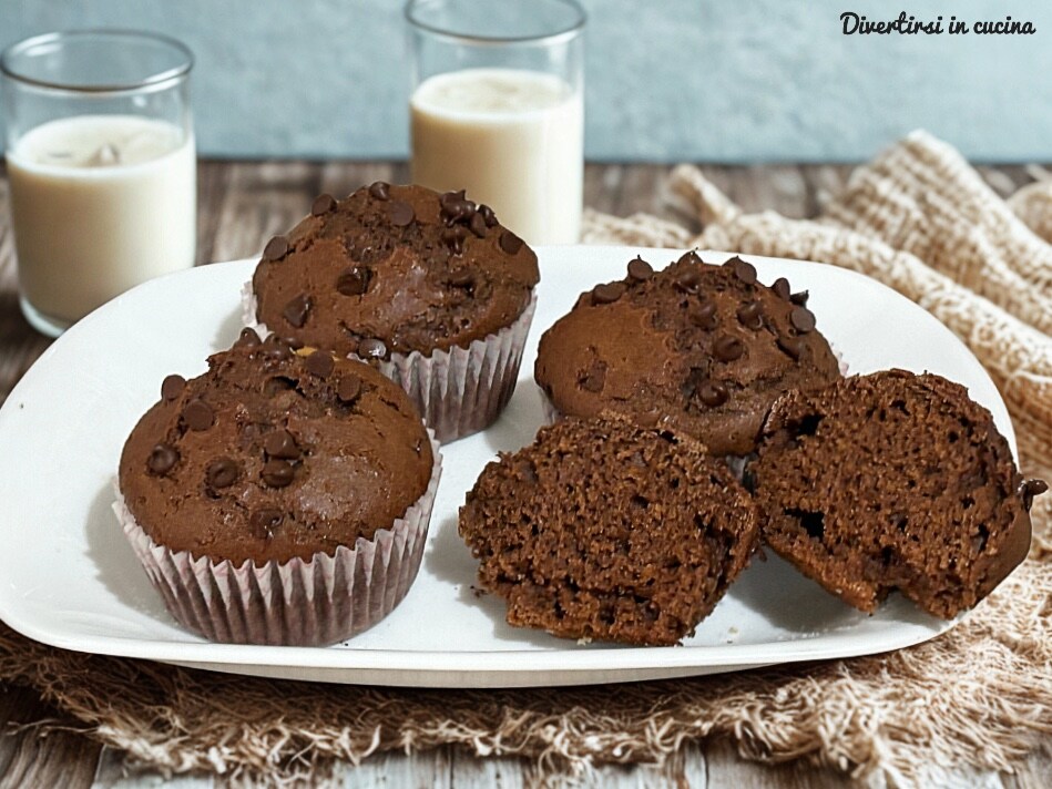 Kakaomuffins mit Dinkelmehl