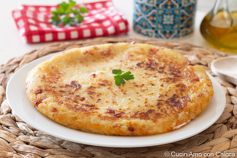 Kartoffelkuchen in der Pfanne
