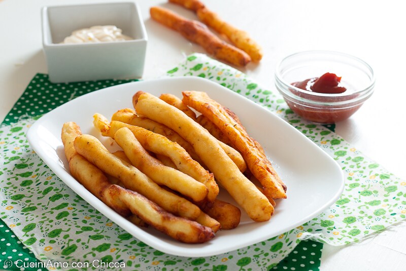 Kartoffelstäbchen