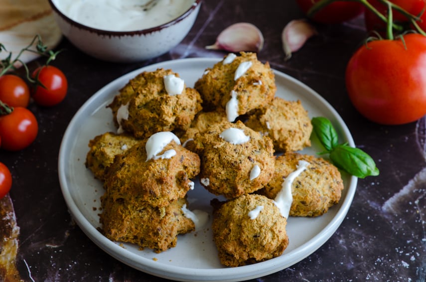 Kichererbsenbällchen ohne Ei, Fleisch und Brot, vegan, leicht und schmackhaft
