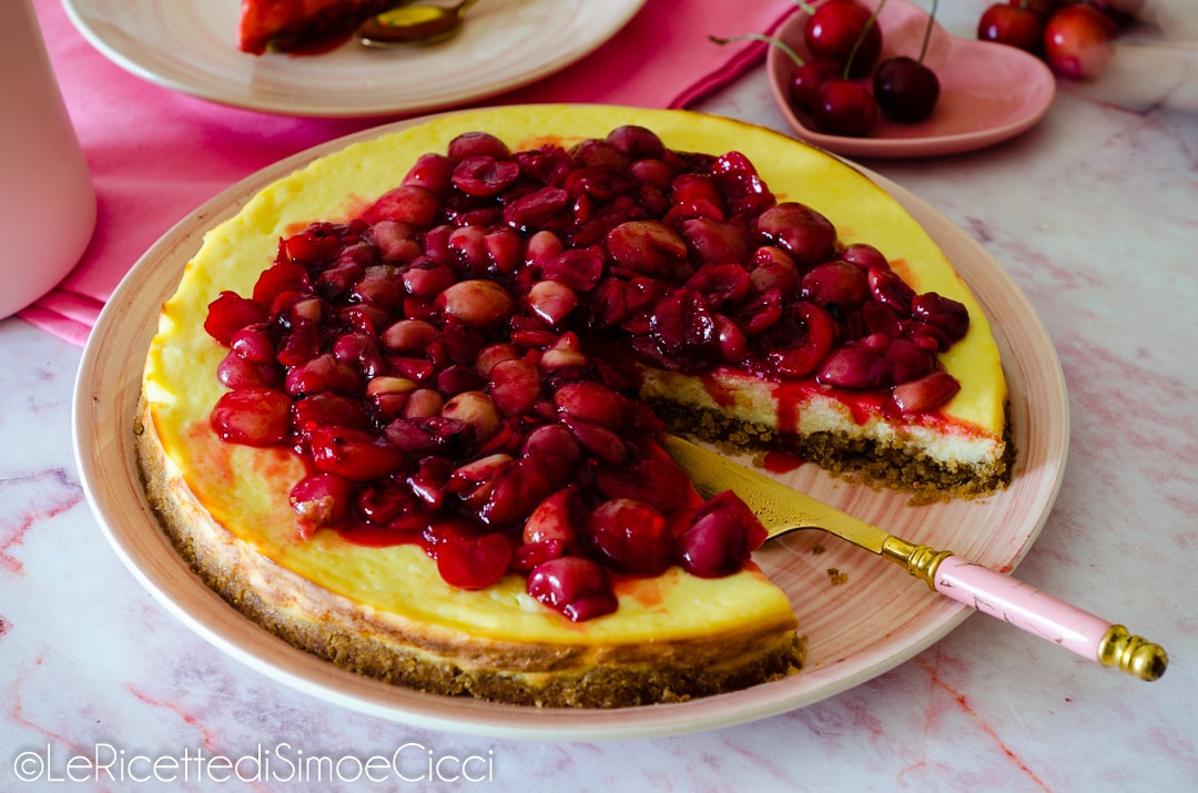 Kirsch-Käsekuchen, ein köstliches Dessert, das einfach zuzubereiten ist!
