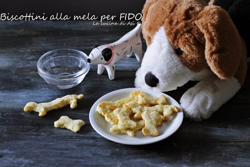 Kleine Apfelkekse für FIDO der Hund