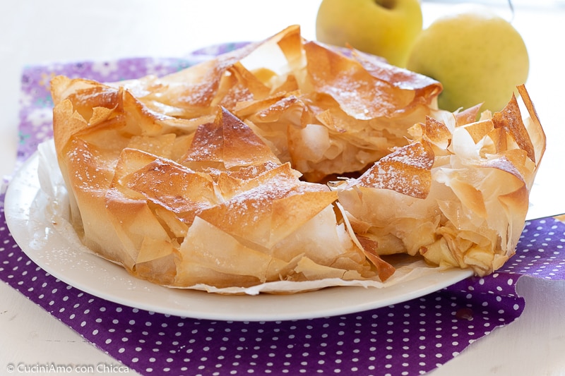 Knuspriger Apfelkuchen mit Filoteig