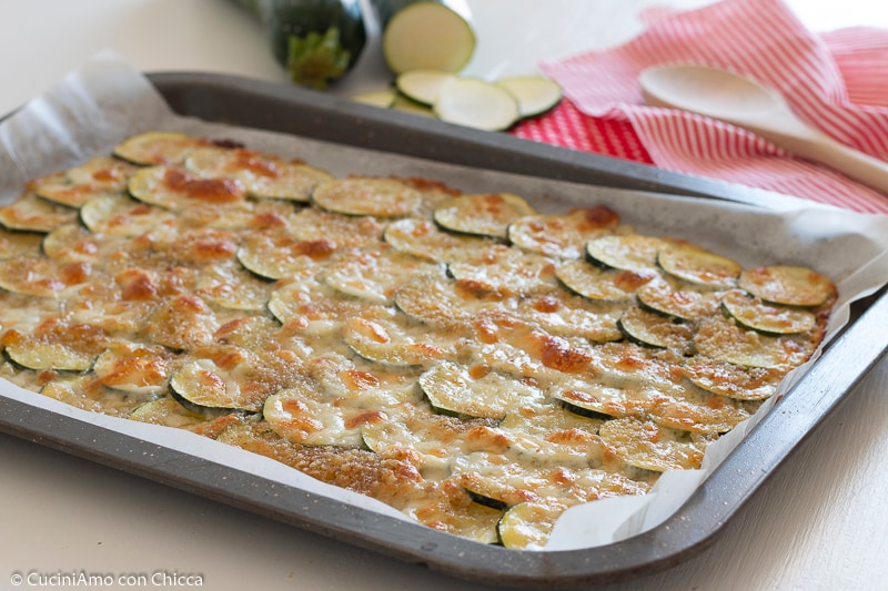 Köstliche Zucchini mit Käse