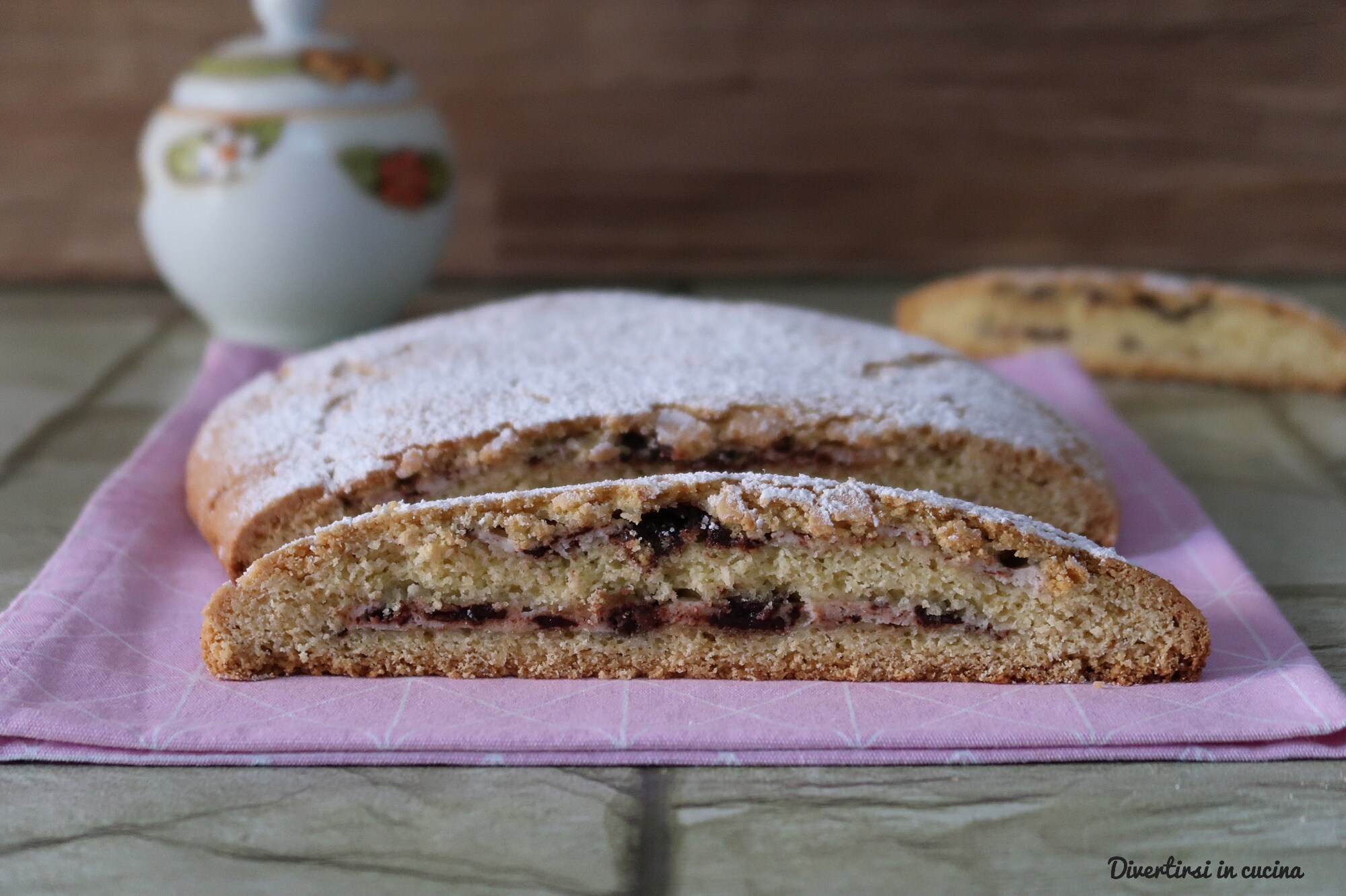 Kuchen mit Ricotta und Schokolade