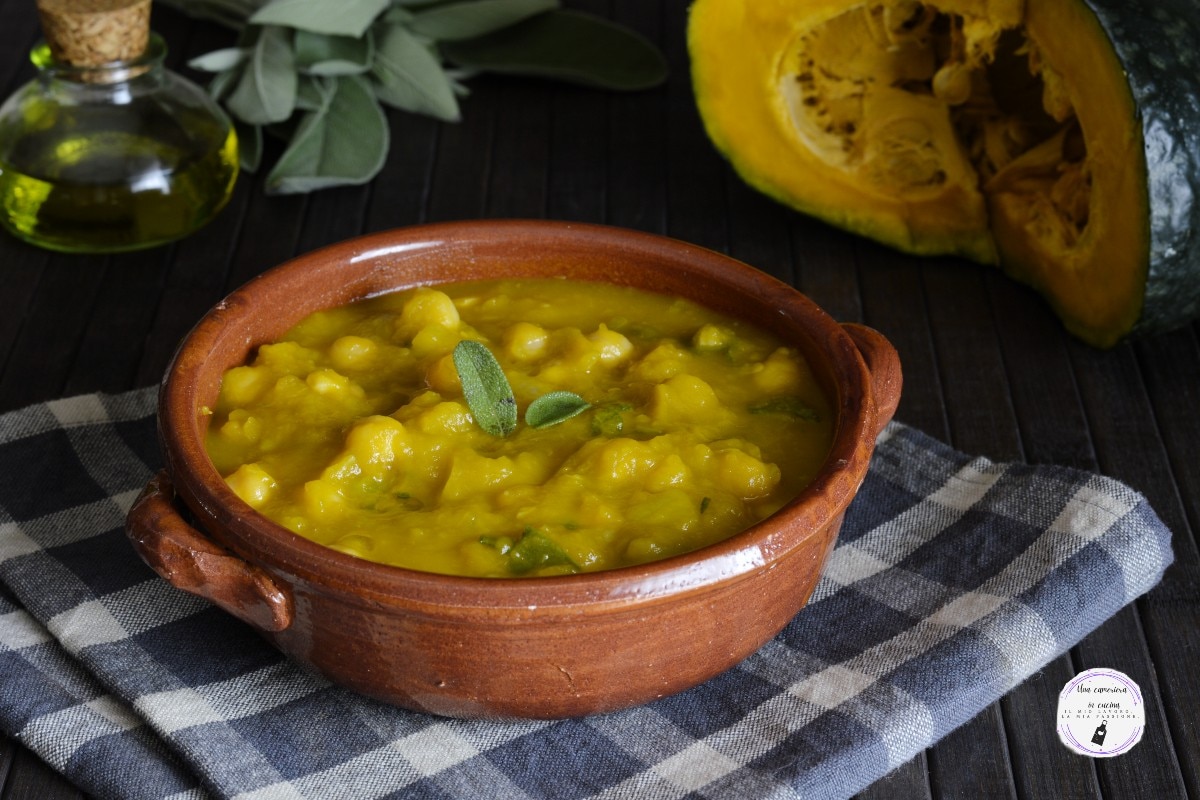 Kürbis-Kichererbsensuppe