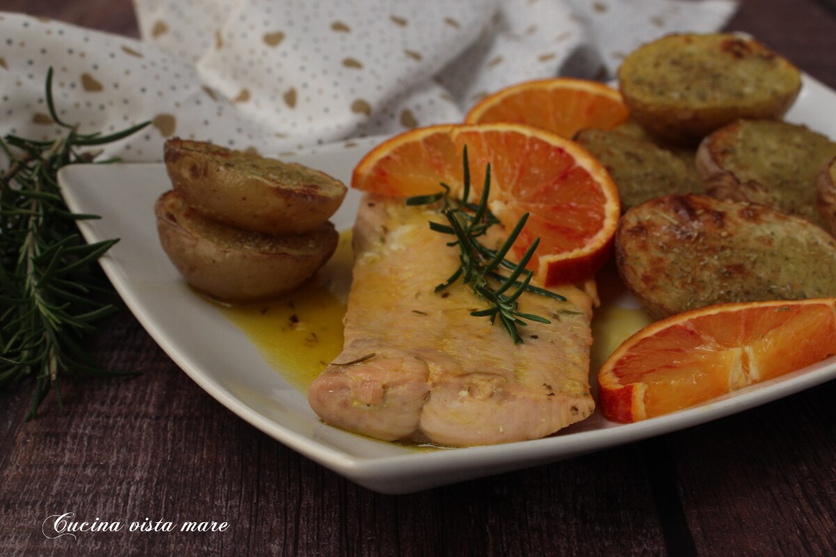 Lachs mit Thymian und Kartoffeln