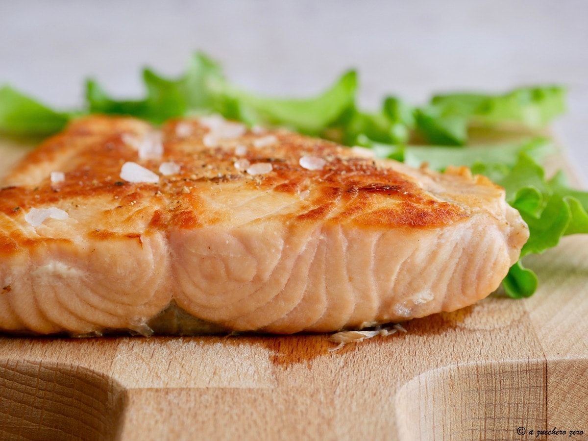 Leichtes Lachsfilet in der Pfanne