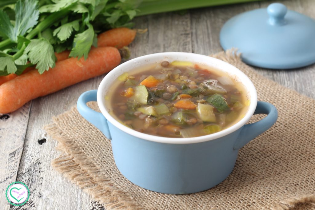 Rezept für Linsensuppe mit Karotten und Zucchini