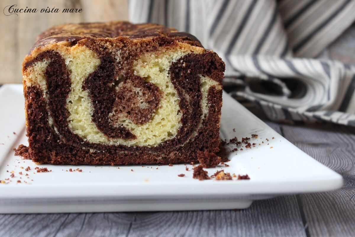 Marmorierter Kaffee-Plumcake