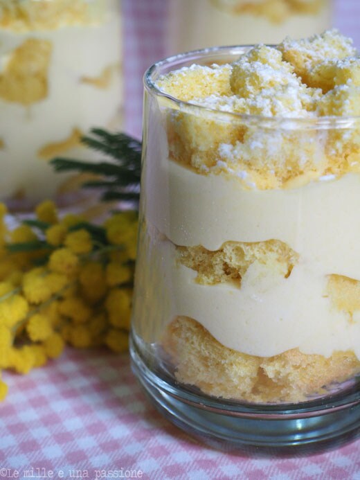 Mimosa-Kuchen im Glas