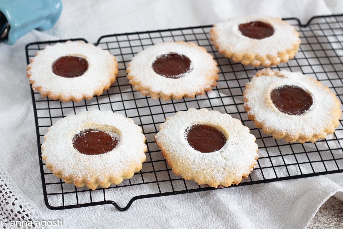Mürbeteigkekse mit Marmelade