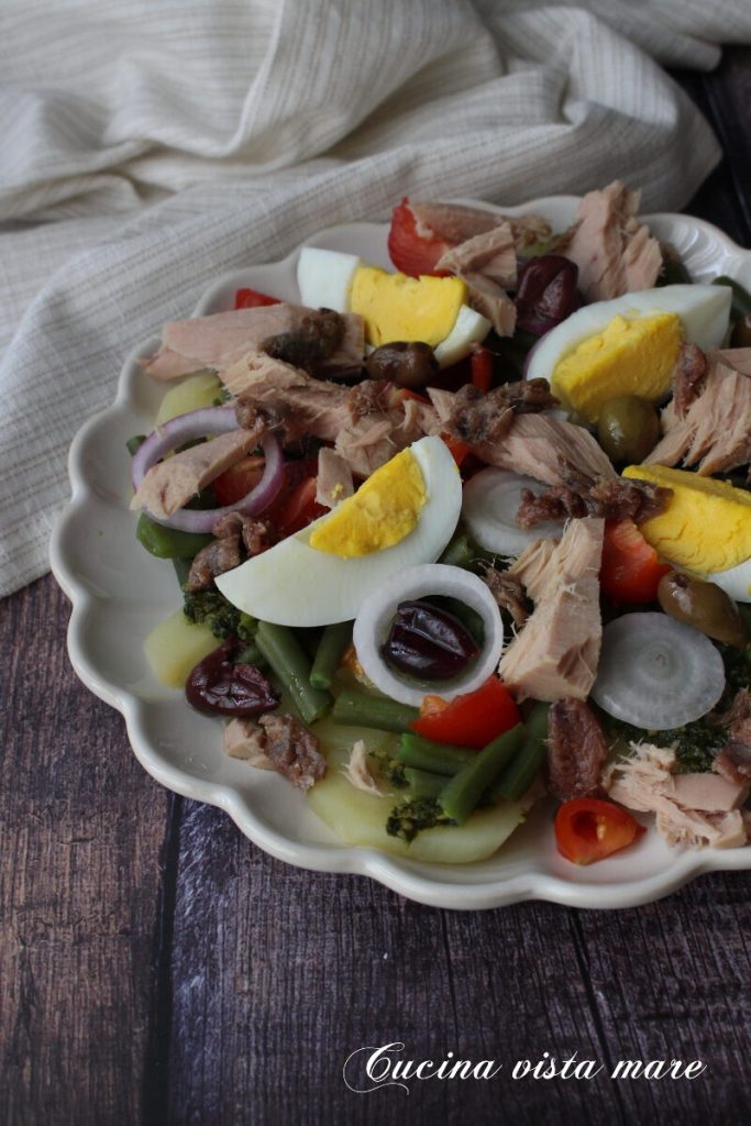 Nizza-Salat mit Thunfisch Küche mit Meerblick