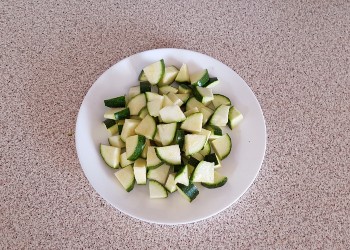 Zucchini gewürfelt