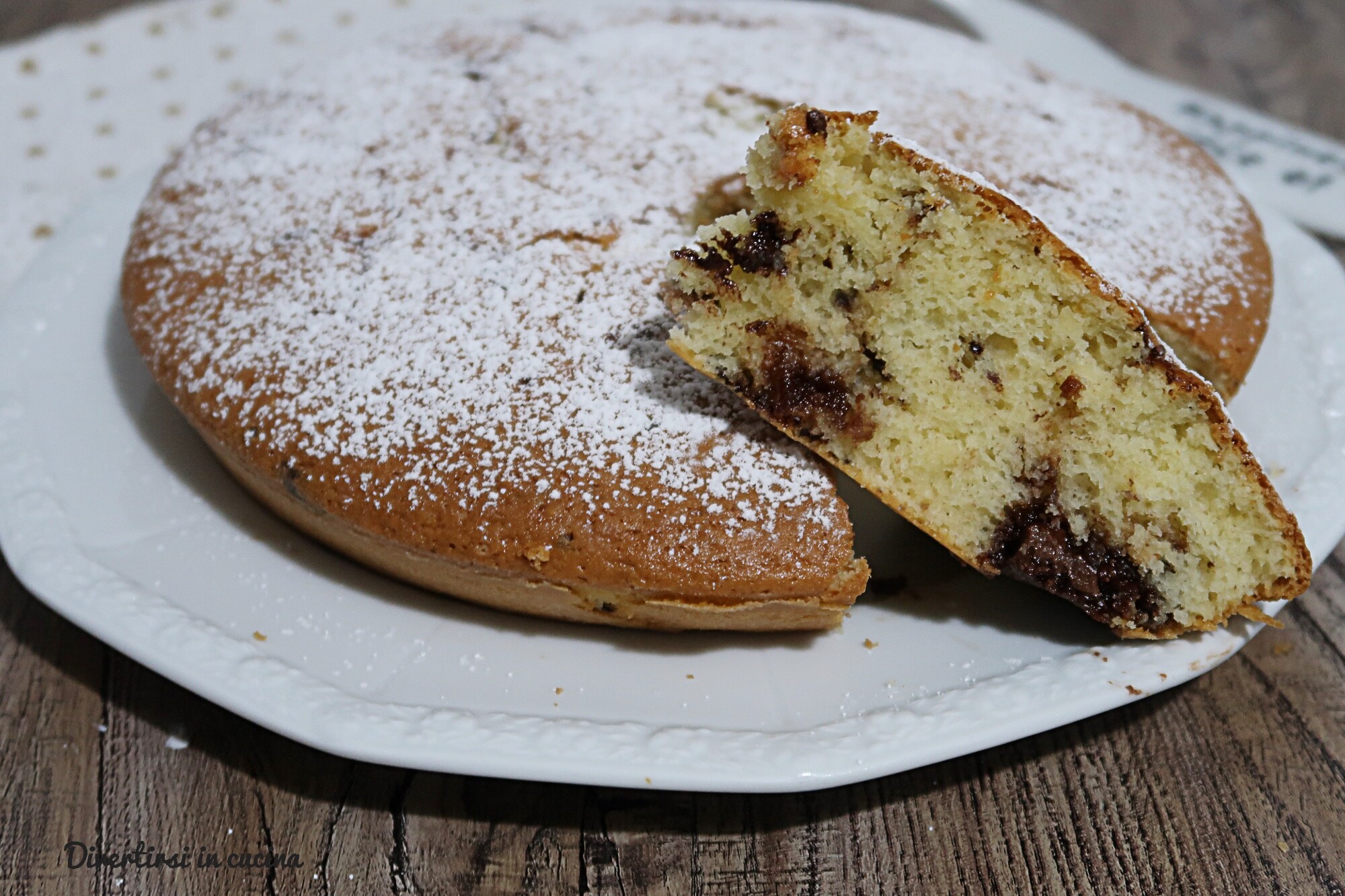 Nutella-Kuchen aus einer Schüssel