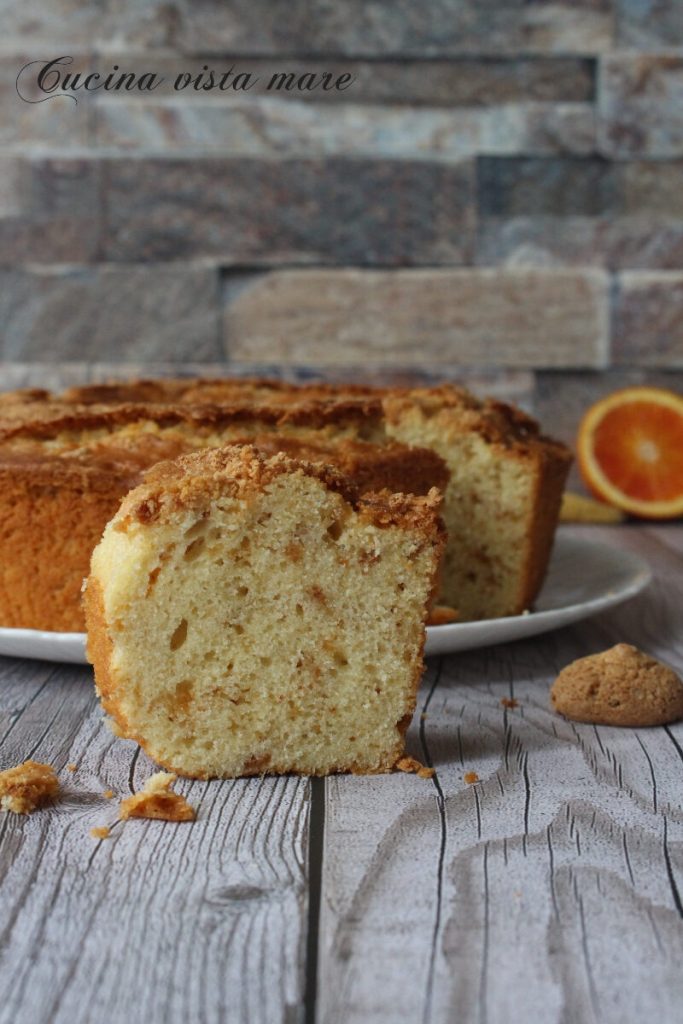 Orangen-Amaretti-Gugelhupf Küche mit Meerblick