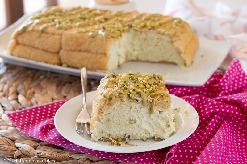 PAVESINI-KUCHEN MIT PISTAZIEN