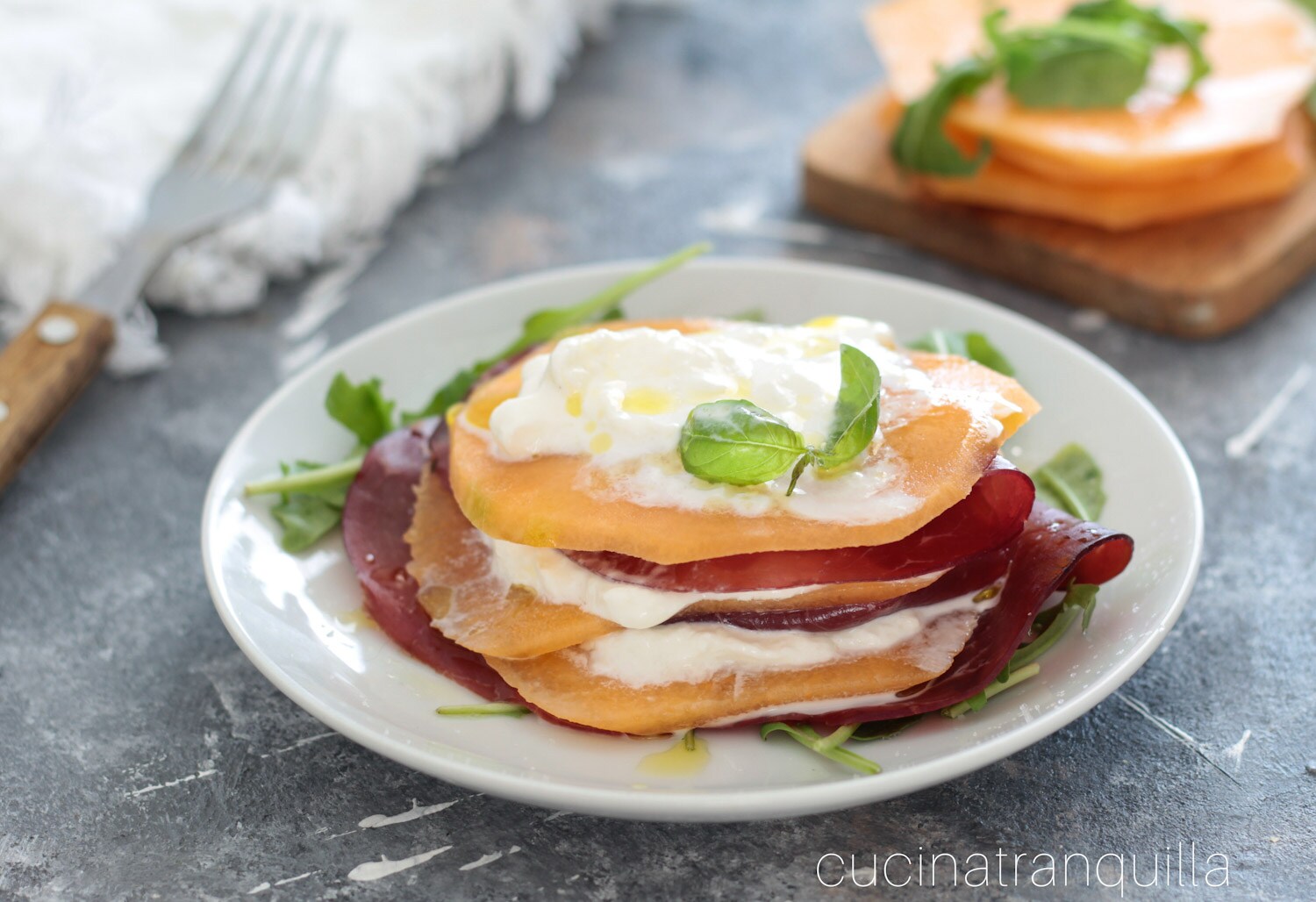 Blätterteig mit Melone und Bresaola